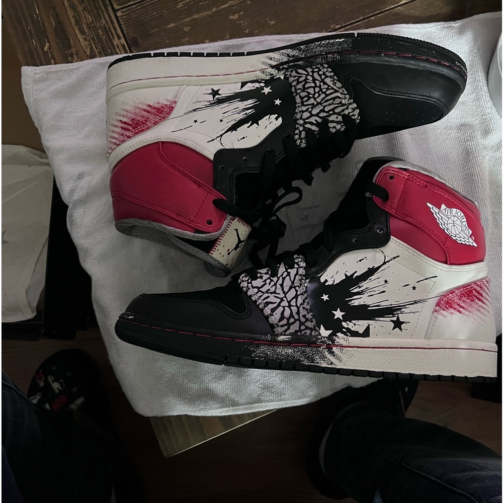 Shoes for sale ALL AUTHENTIC!! NEED Gone!! Can give bundle price as well!! - Picture 6 of 7
